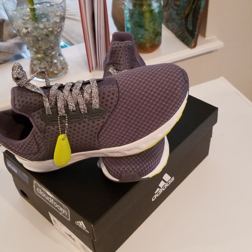 Adidas cloudfaom